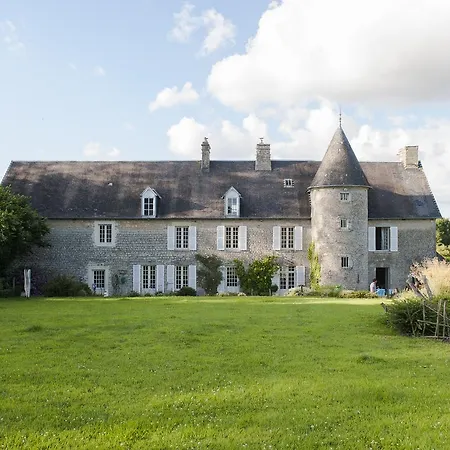 Chateau Le Colombier 3* Brevands