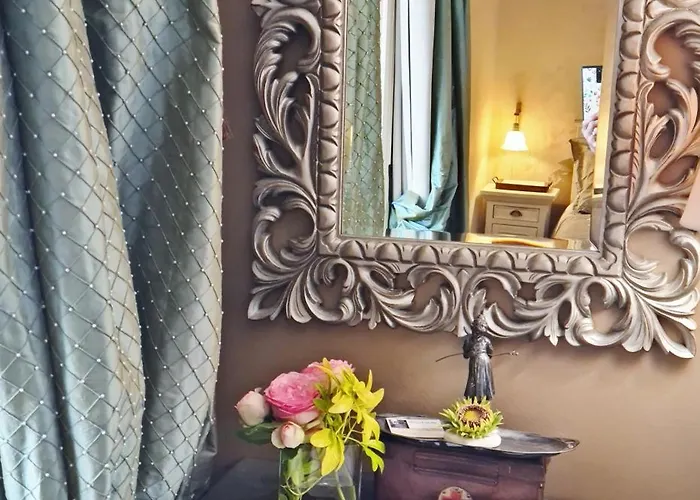 Chateau Le Colombier Bed & Breakfast Brevands