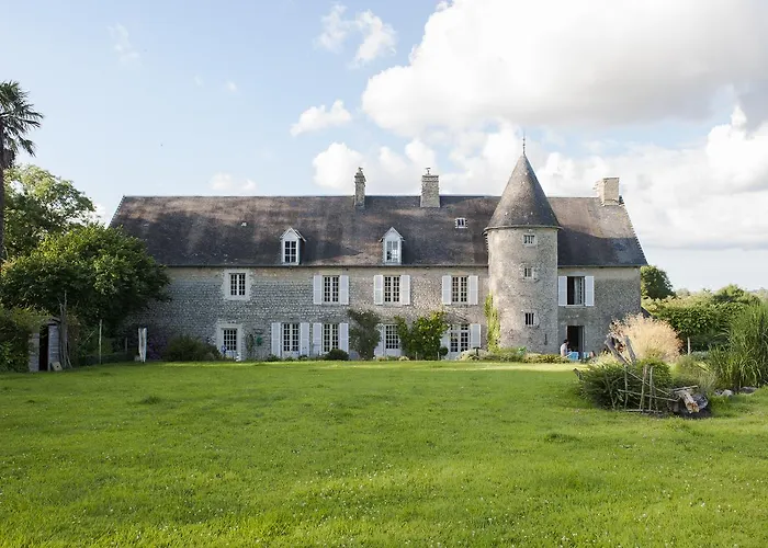 Chateau Le Colombier 3* Brevands