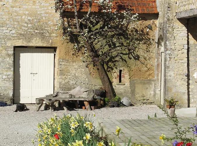 Frühstückspension Chateau Le Colombier 3*